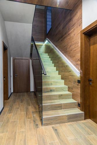 Sherwood Chalet - image 4