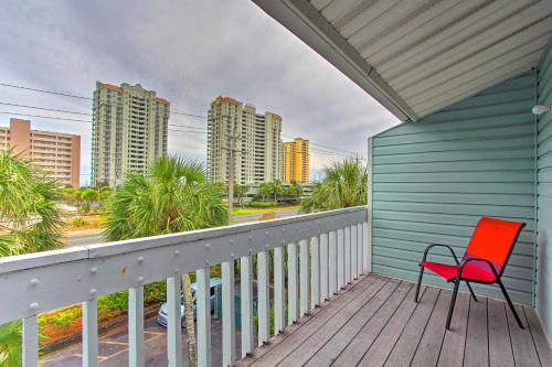 Snowbirds Navarre Oasis with Pool 1 Block to Beach - image 2