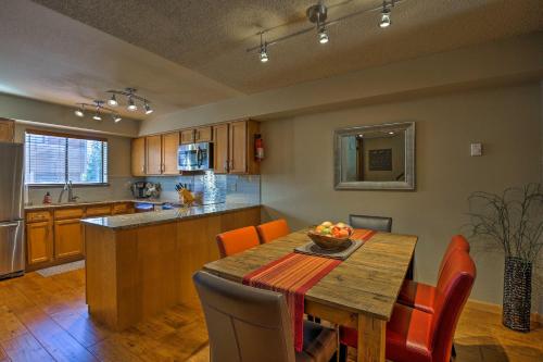 Ski-In Breckenridge Abode Walk to Main St and Lifts Ski-In Breckenridge Abode Walk to Main St and Lifts