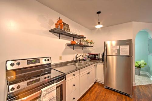 Cottage with Hot Tub and Fire Pit Near Mahantango Creek - image 4