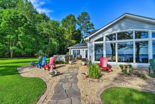 Bayfront Blounts Creek Home Private Beach and Dock!