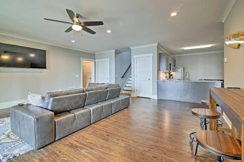 Seneca Home with Porch and Private Dock on Lake Keowee! - image 10