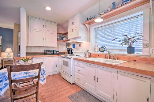 Historic Twisp Cottage - Mountain and River View! - image 3