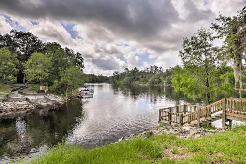 Cozy OBrien Home with Fire Pit and Patio Near 3 Rivers - image 2