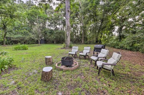 Cozy OBrien Home with Fire Pit and Patio Near Rivers!