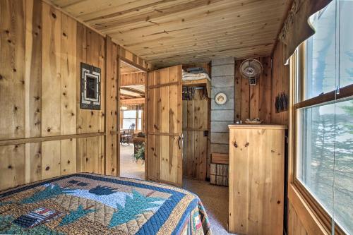 Cozy Cabin with Boats Fire Pit and Deck On Little Lake - image 6