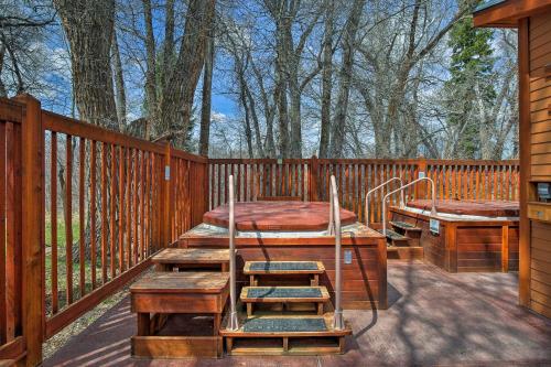 Cozy Driggs Condo with Hot Tub and Ski Shuttle Service in Alta (WY)