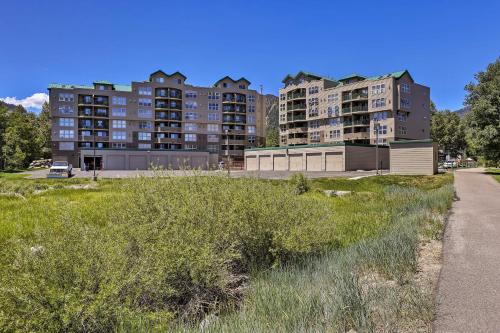 360 Mtn and Lake Dillon View Condo with Shared Hot Tub - image 2
