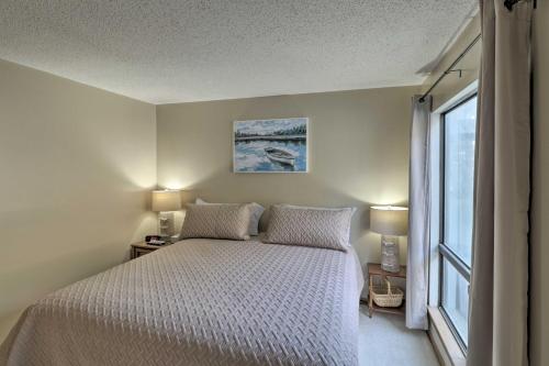 Lake Ozark Condo with Pool and Fishing Docks! Lake Ozark Condo with Pool and Fishing Docks!