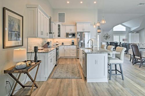 2 Mi to South Beach: Waterfront Home w/ Lanai! - image 3