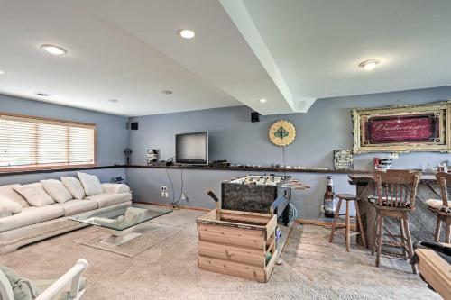 Large Pet-Friendly Hugo Home with Hot Tub and Game Room - image 8