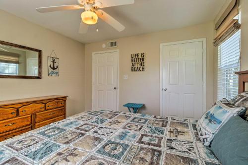 Gulf Shores Condo with Patio and Pool - 2 Mi to Golf! - image 9