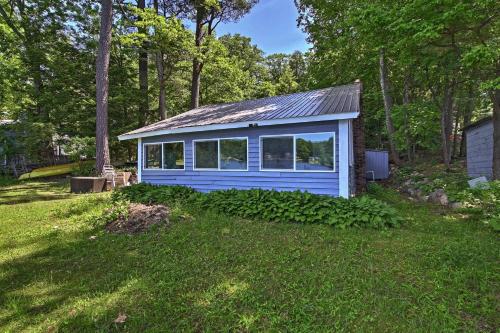 Waterfront Farmhouse in the Woods Canoe and Kayak! - image 2