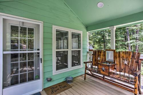 Forest Gem Broken Bow Cottage with Porch and Fire Pit - image 6