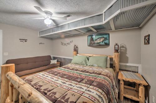 Lakefront Table Rock Home with Fire Pit! Lakefront Table Rock Home with Fire Pit!