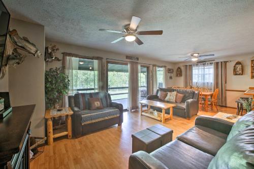 Lakefront Table Rock Home with Fire Pit! Lakefront Table Rock Home with Fire Pit!