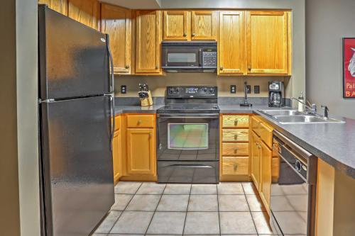 10 Mi to Beach Legends Resort Condo on Ninth Hole 10 Mi to Beach Legends Resort Condo on Ninth Hole