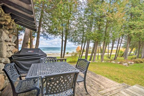 Upscale Earl Young Charlevoix Cottage with Deck!