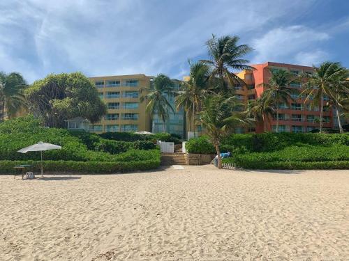 Beach, Cimarron Suites Playa Parguito in Margarita Island