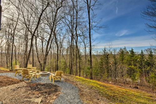 Bear-A-Ventura Oasis Cabin in Blue Ridge Mountains - image 7
