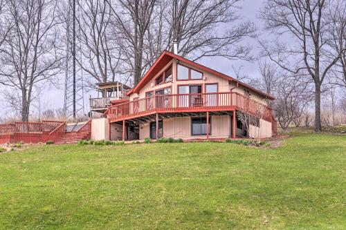 . Family Home with Hot Tub 2 Minutes to Swain Resort!