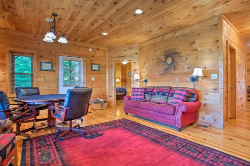 House of Views in Beech Mountain with Hot Tub Deck - image 4