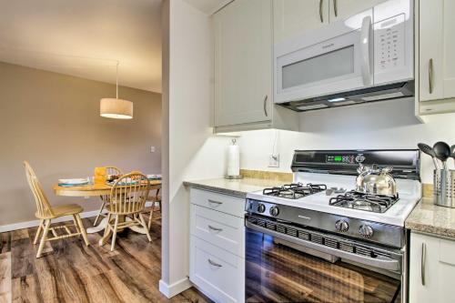 RiverSong Waterfront La Crosse Home with Dock RiverSong Waterfront La Crosse Home with Dock