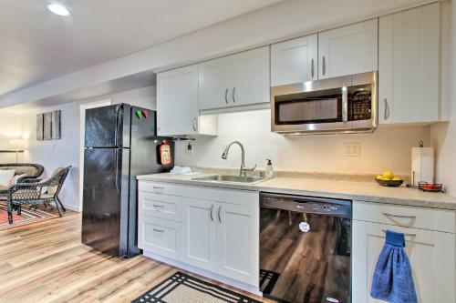 RiverSong Waterfront La Crosse Home with Dock RiverSong Waterfront La Crosse Home with Dock