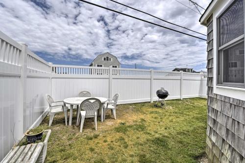 Peaceful Cottage with Grill - Steps to Matunuck Beach - image 8