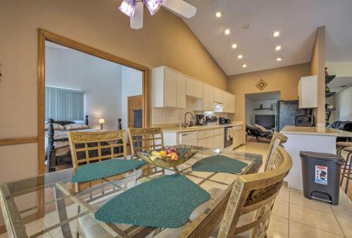 1 Mi to Weeki Wachee: Home w/ Pool in Spring Hill in สปริง ฮิลล์ (FL)