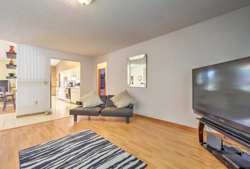 1 Mi to Weeki Wachee: Home w/ Pool in Spring Hill in สปริง ฮิลล์ (FL)