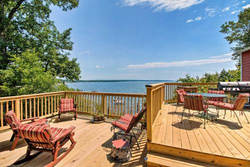 Rustic Lake House on Lake Champlains Barney Point - main image
