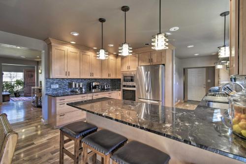 Wisconsin Dells Area Home with Wet Bar and Fire Pit! - main image