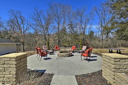 Wisconsin Dells Area Home with Wet Bar and Fire Pit! - image 3
