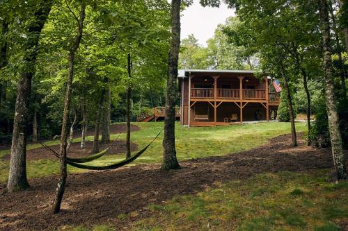 Peaceful Getaway Penrose Cabin with Hot Tub and Pond! - image 8