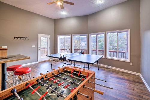 Family-Friendly Massanutten Home with Slope Views! - image 2