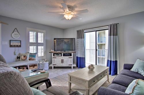 Oceanfront Gulf Shores Condo about 2 Mi to The Hangout! - image 5