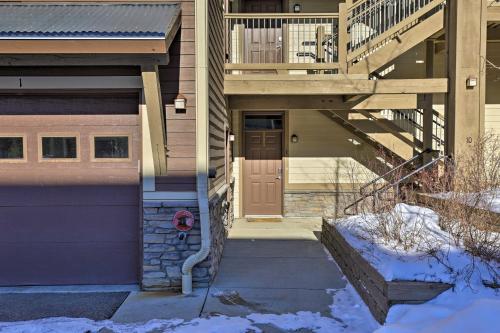 Fraser Condo with Patio by Free Winter Park Shuttle! - image 9