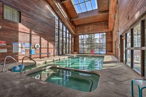 Ski-InandSki-Out Brian Head Condo with Pool Access! - Apartment - Brian Head