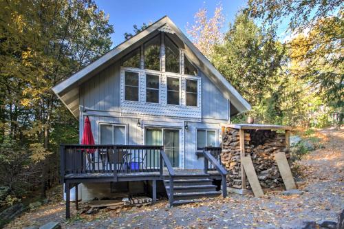 Gilford Cabin - 2 Mi to Gunstock Mountain Resort! in Gilford, USA