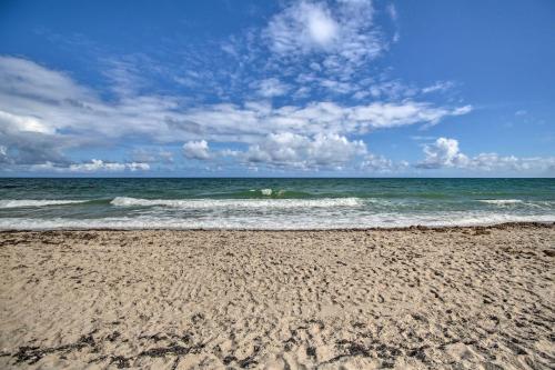 Luxe Beachfront Ft Lauderdale Resort Condo with Pool! - image 10