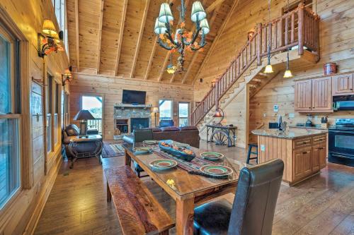 Smoky Mountain Views and Hot Tub Spacious Cabin! in Oldham (TN)