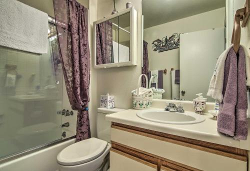 Colo Springs Home 5 Mins to Cheyenne Mtn and DT! - image 6