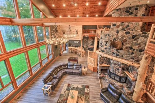 . Waterfront Lake Mille Lacs Lodge with Deck and Grill!