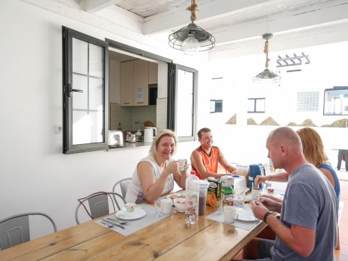 Surfers Retreat - image 9
