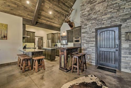 Custom Mountain Home Views Hot Tub and Fire Pit! - image 5