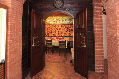 Zlaten Rozhen Hotel - image 9