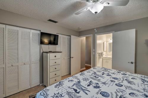 Home with Heated Pool - 2 Miles to Siesta Key Beach! - image 7