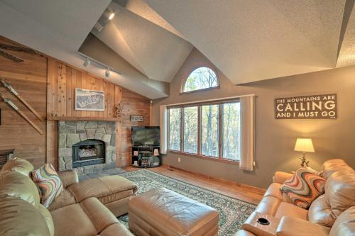 Slopeside Retreat in Massanutten with Hot Tub and Deck! - image 5
