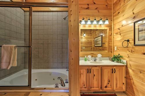 Smoky Mountains Cabin with Hot Tubs and Views! - main image